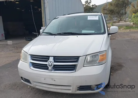 2010 Dodge Grand Caravan Sxt из США, поврежденный, VIN 2D4RN5D17AR261273